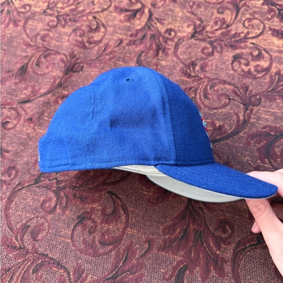 90s Toronto Blue Jays New Era Fitted Hat 7 3/8 - Picture 2 of 4